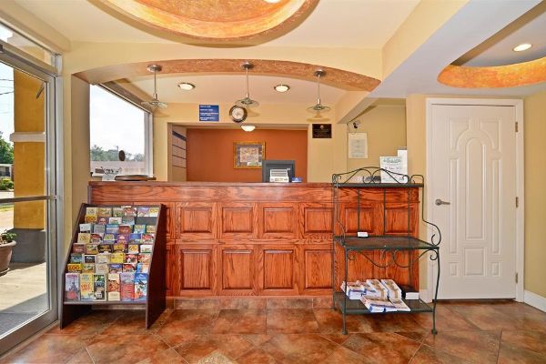 Americas Best Value Inn (Alexandria)